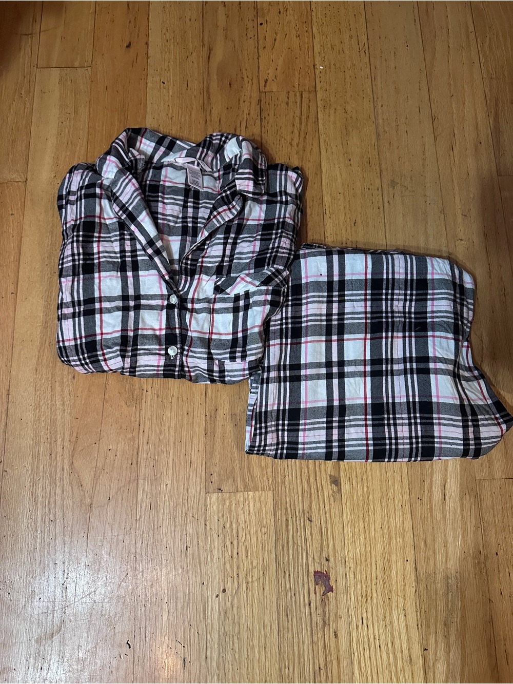 🎀 Victoria’s Secret Flannel Long Pajama Set Size S Black Red Pink Metallic Plaid